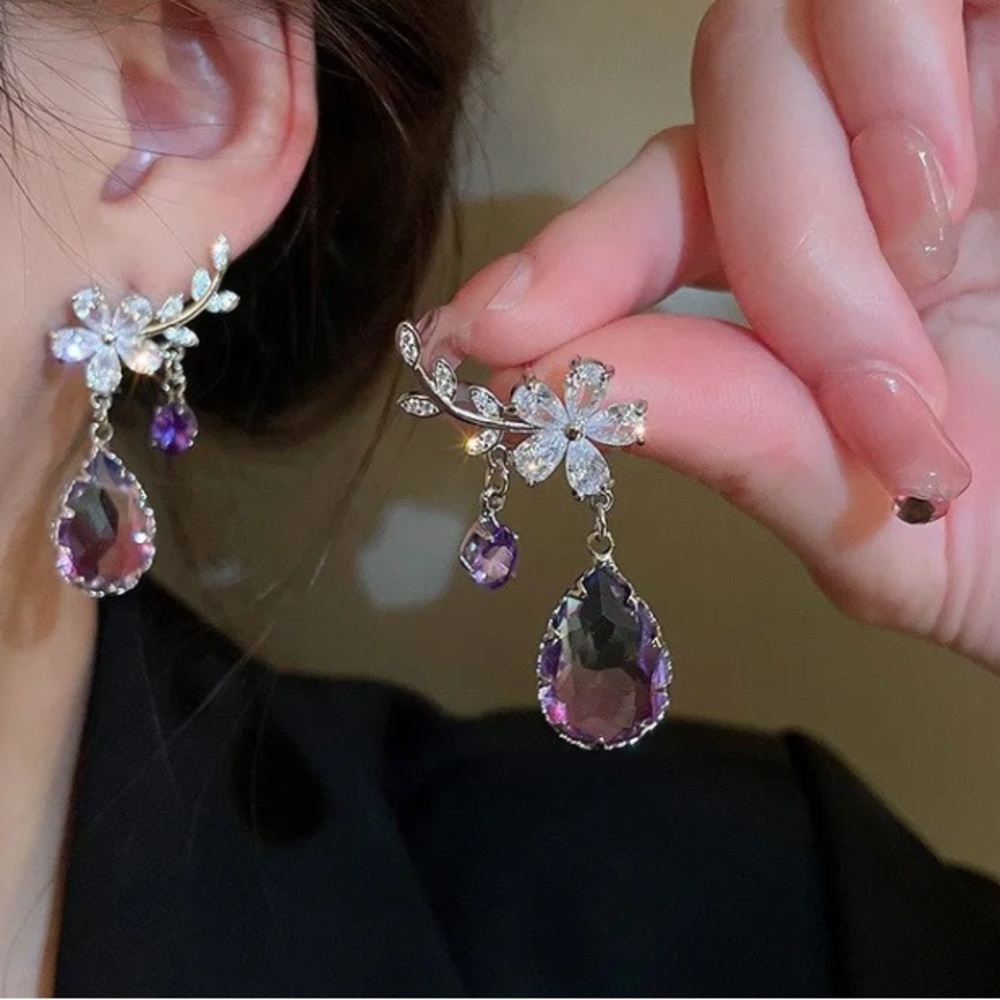 🌟 Flower Drop Earrings